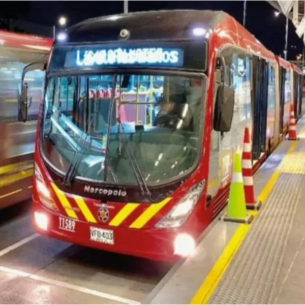 ¿Qué TransMilenio para en la calle 100 desde Portal Américas? Tiene ruta rápida