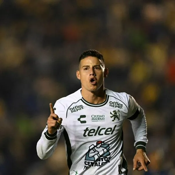 James Rodríguez con el León