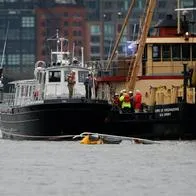 Confirman muertes de las personas que iban en helicóptero que cayó a río de Nueva York