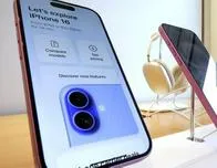 Apple saca a toda prisa millones de iPhones de la India para evitar los aranceles de Trump