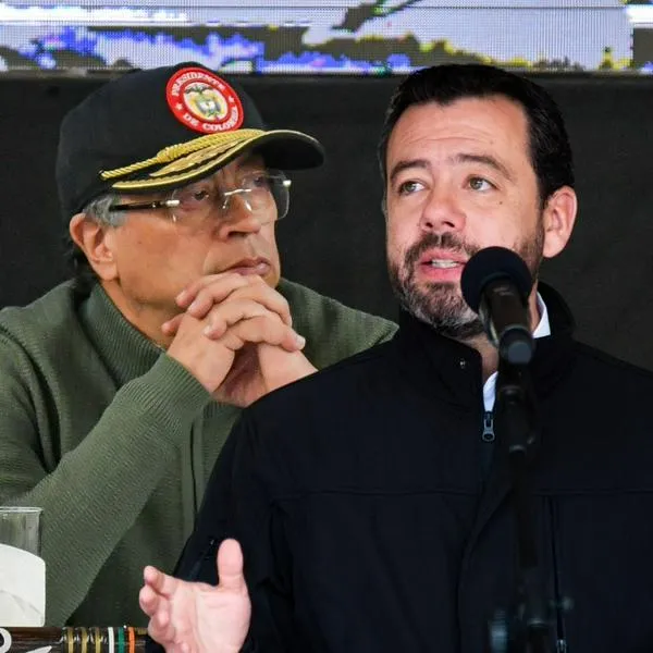 Gustavo Petro y Carlos Fernando Galán, en nota sobre la mentira que dijo el presidente sobre el agua en Bogotá