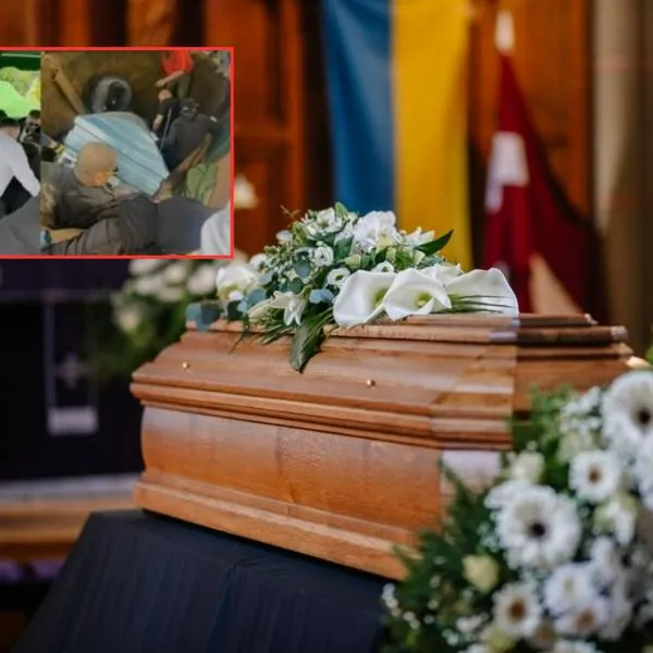 Video | Insólito momento en cementerio donde dolientes cayeron a la tumba con el ataúd que cargaban
