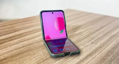 ¿Qué debo tener en cuenta al momento de comprar un celular plegable?