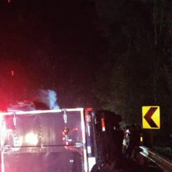 Accidente en vía al Llano provoca grandes trancones y cierres