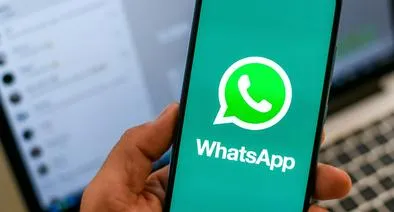 WhatsApp se cayó este sábado 12 de abril: no deja mandar mensajes a grupos