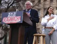 Bernie Sanders emprende cruzada contra la debacle de la izquierda estadounidense