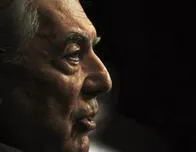 Mario Vargas Llosa, el 'hombre-pluma' peruano cuya obra literaria nació en París