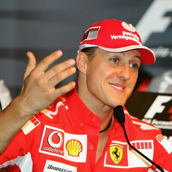 Michael Schumacher, en nota sobre foto de su firma