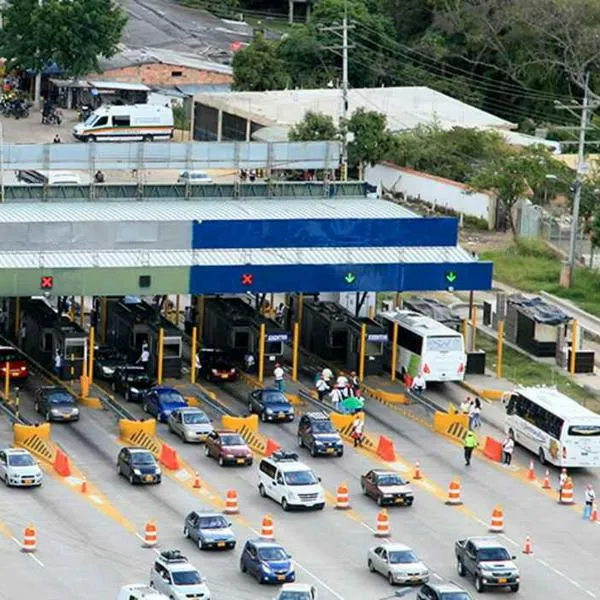 Foto de peaje en Colombia, en nota de cuál es la mejor hora para viajar en carretera en Colombia, sin filas en peajes