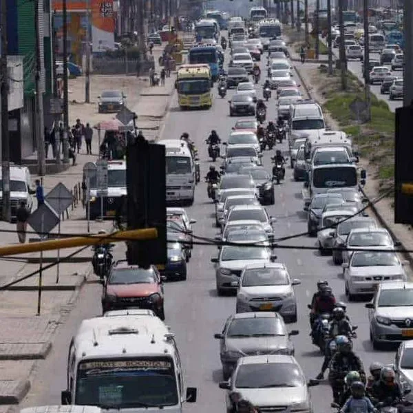 Vehículos en Colombia no tendrán pico y placa durante martes y miércoles de Semana Santa