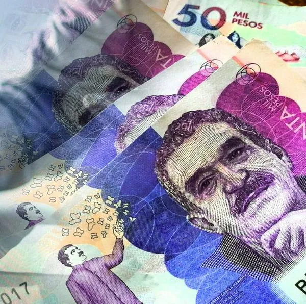 Créditos en línea para reportados en centrales de riesgo (Datacrédito) con bancos Solventa, RapiCredit y Finandina.