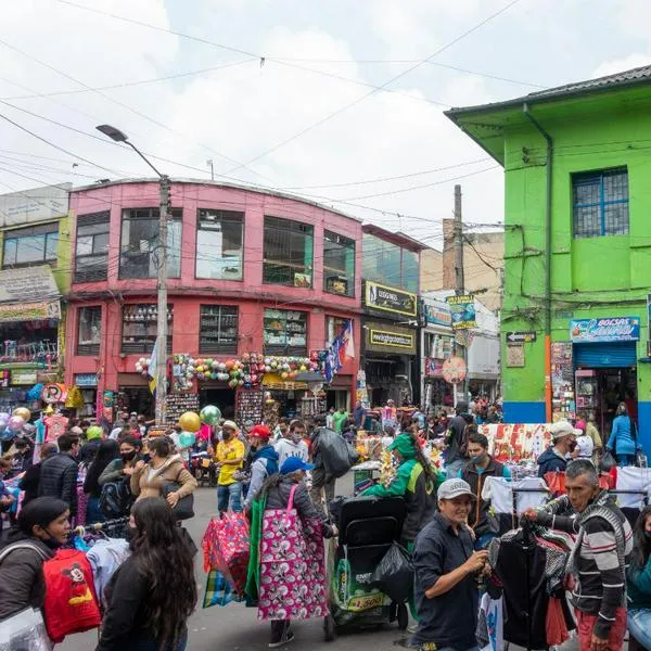 Comerciantes en San Victorino hacen cambios por auge de Temu y Shein en Colombia