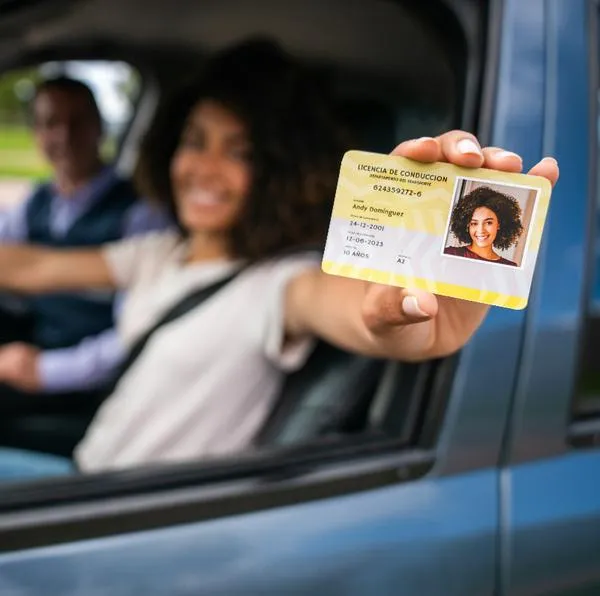Aclaran duda de conductores sobre las licencias de conducción C1, C2 y C3 en Colombia. Personas de otros países deben cumplir requisitos. 