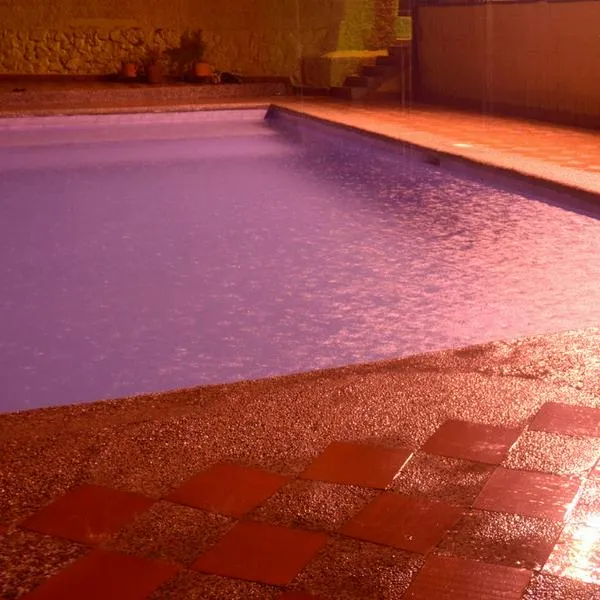 Hombre de 70 años se metió a piscina y terminó ahogado, en Montenegro