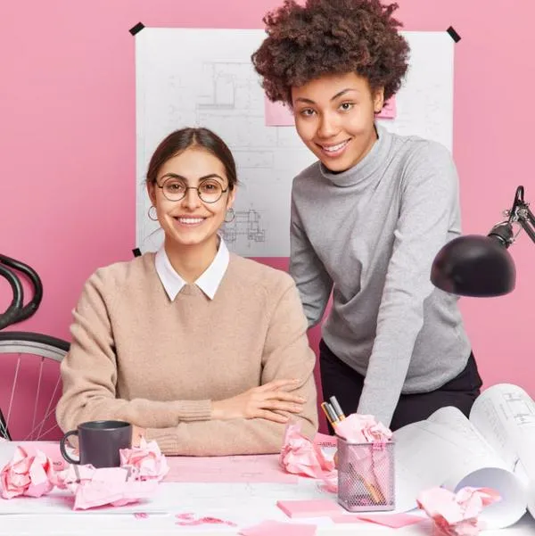 Qué negocios emprender desde casa y ganar dinero, según inteligencia artificial