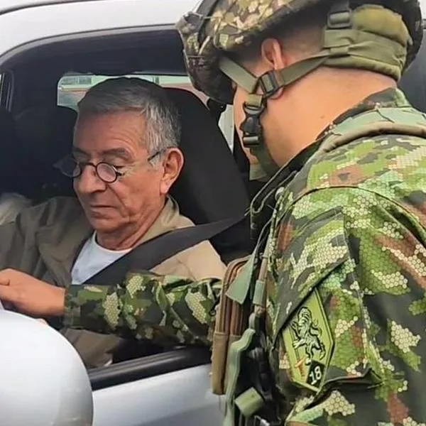 Refuerzan vías de Colombia en Semana Santa con mas de 30.000 uniformados