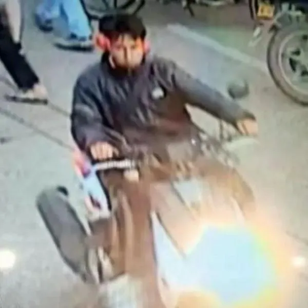 Foto del hombre que habría puesto bomba que dejó 2 muertos y 24 heridos