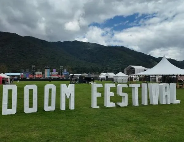 De qué murió joven en el festival Doom en Bogotá; intentaron reanimarlo