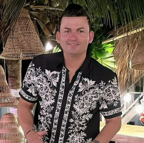 Rafael Blanco, cantante de vallenato que murió en Sincelejo: muestran cómo recogieron el cuerpo del artista durante aguaceros el 19 de abril.