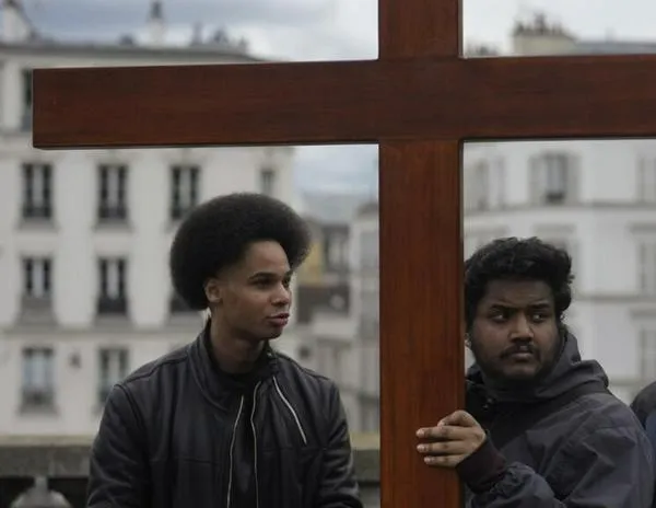 Alza significativa de los bautismos católicos en Francia