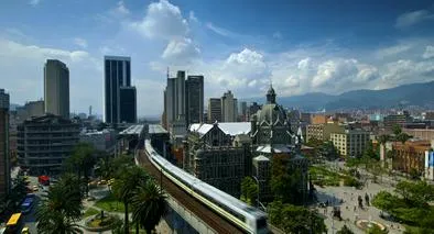 El negocio (de muy buena plata) que salió de Medellín y que muchos usan