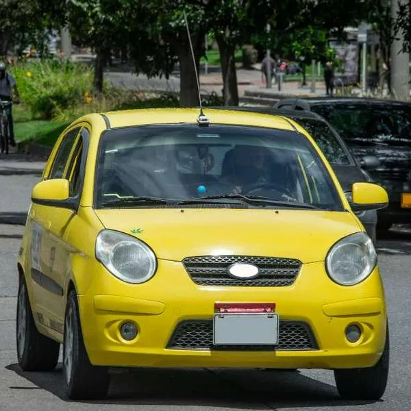 Te contamos cómo opera el pico y placa en Bogotá este martes 22 de abril 
