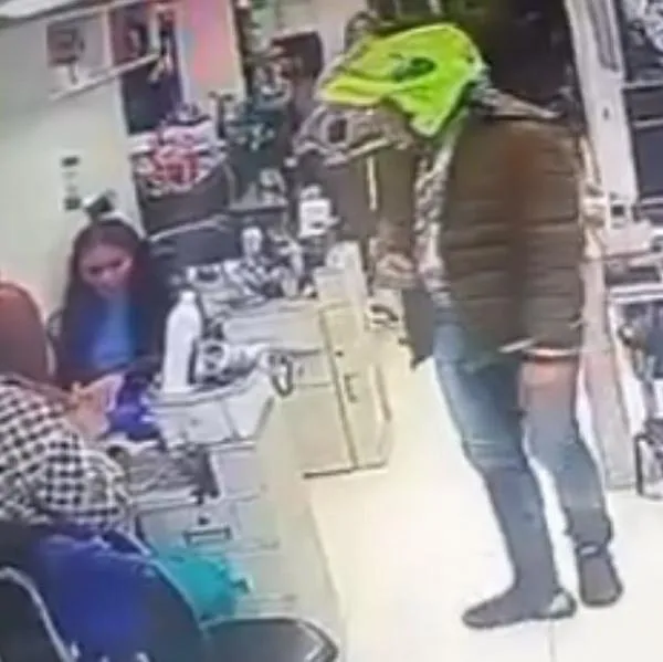 Policía mató a mujer en Bogotá y dicen por qué habría cometido el crimen