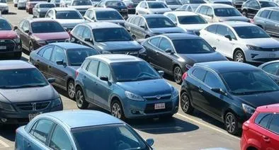 Conductores en Bogotá: así podrán sacar carros y motos de patios por internet