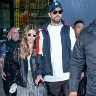 MADRID, SPAIN - APRIL 19: Clara Chia and Gerard Pique on their arrival at the airport, April 19, 2024, in Madrid, Spain. (Photo By Jose Oliva/Europa Press via Getty Images)