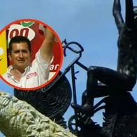 Alteraron monumento de 'Lucho' Herrera con fusil y pintura roja: publicaron fotos