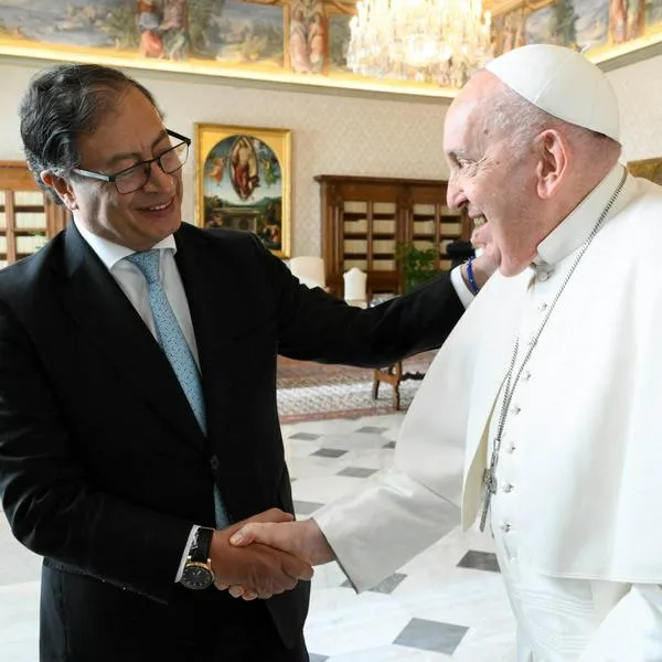 Gustavo Petro explicó por qué no viaja.