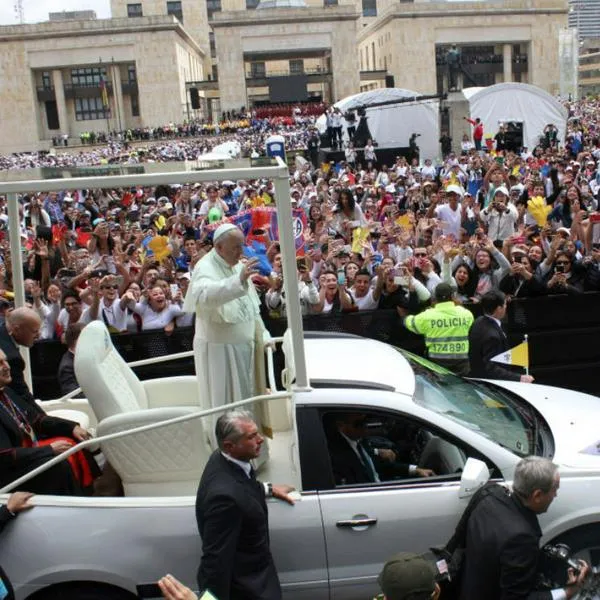 Papamóvil del papa Francisco en Colombia está en agroparque de Cundinamarca