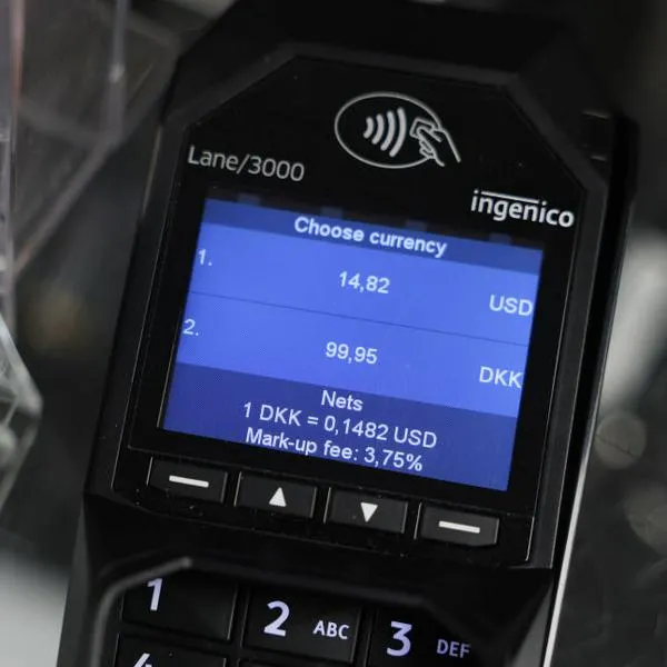 Cómo ahorrar en compras en el exterior en dólares o euros, con una Smartcard