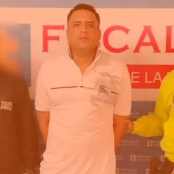 Hombre se disfrazó en Halloween para matar a un hombre en un hotel en Antioquia