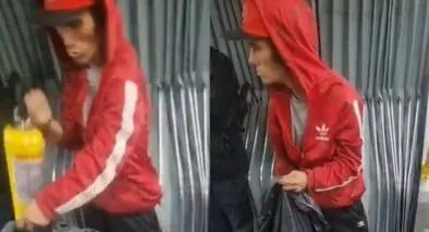 Hombre se robó un extintor del Transmilenio y lo empacó en una bolsa