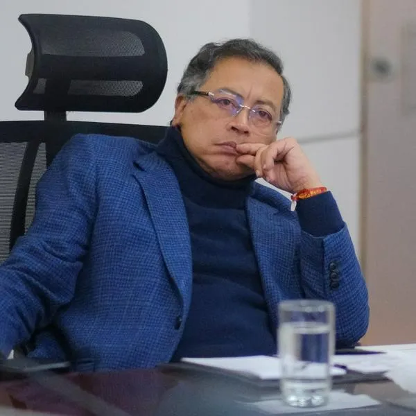CRC prohíbe a Petro emitir promoción de Consulta Popular en espacios de Gobierno