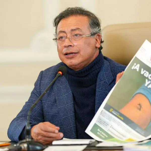 Críticas contra Gustavo Petro por las cirugías que se hizo en la cara