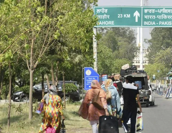 Último día para que los paquistaníes abandonen india, so pena de prisión