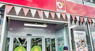 Tienda D1, en nota de queD1 da promoción en cocina a $9.900 en producto que otros sitios venden a $30.000