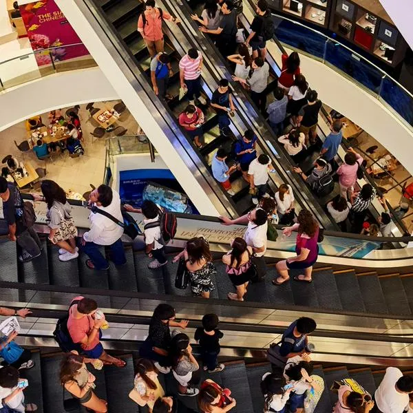 Cuál es el centro comercial más visitado de Colombia: ¿Titan Plaza o Plaza Imperial?