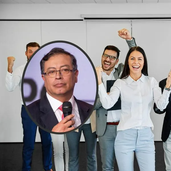 Salario de trabajadores públicos en Colombia subirá más del 10 %, ordenó Petro