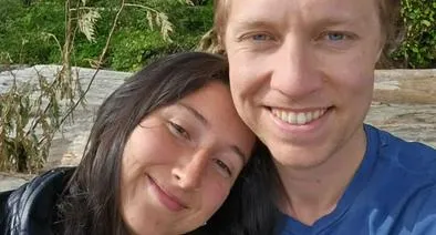 Glitza Daniela Samper y su prometido. La colombiana murió junto a su familia en un choque masivo en Vancouver, Canadá