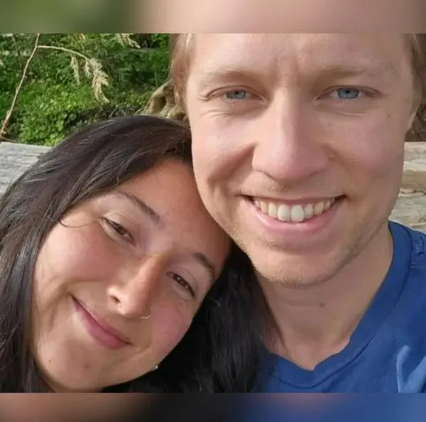 Glitza Daniela Samper y su prometido. La colombiana murió junto a su familia en un choque masivo en Vancouver, Canadá