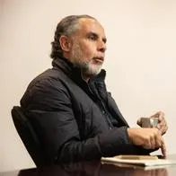Armando Benedetti estudió Comunicación Social y Periodismo.