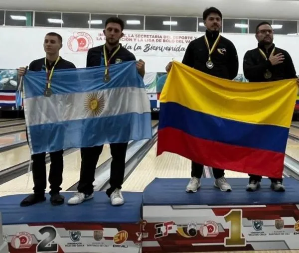 Equipo Bogotá brilló Iberoamericano de Bowling con seis medallas para Colombia 
