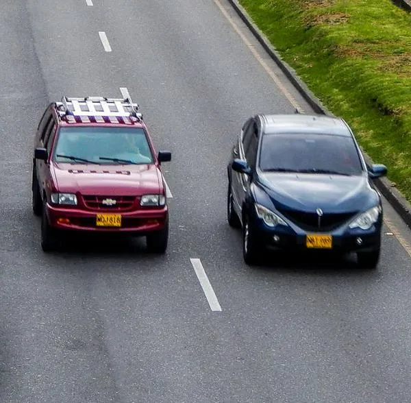 Así puede calcular el impuesto vehicular 2025 en Bogotá, gravamen que debe pagarse antes del 16 de mayo para obtener un descuento.