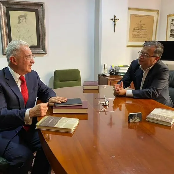 Gustavo Petro y Álvaro Uribe
