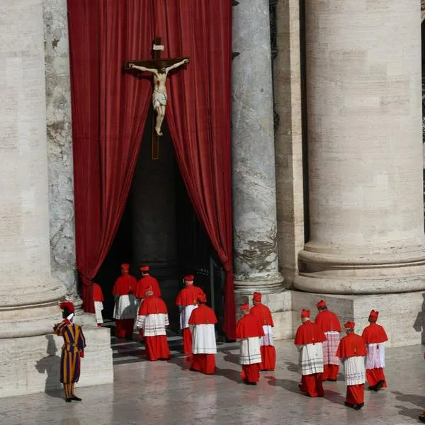 Cónclave: cardenal Aveline sufre robo en Roma días antes de elegir nuevo papa