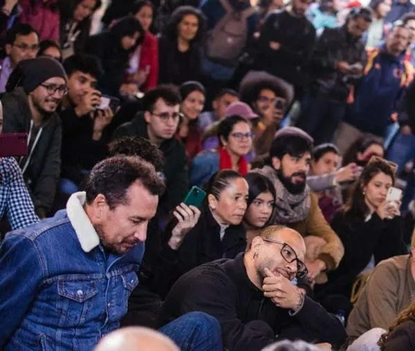 Disfruta FILBo Incluyente con la Obra de teatro 'De gallinas, huevos y gallos' 