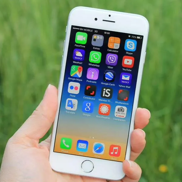 Foto de iPhone, en nota de qué significa el punto al lado de la cámara del celular, esta en todo los iPhone